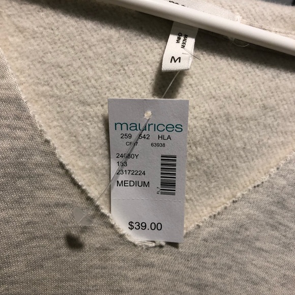 Long , comfy pullover hoodie 😊 - Picture 2 of 3